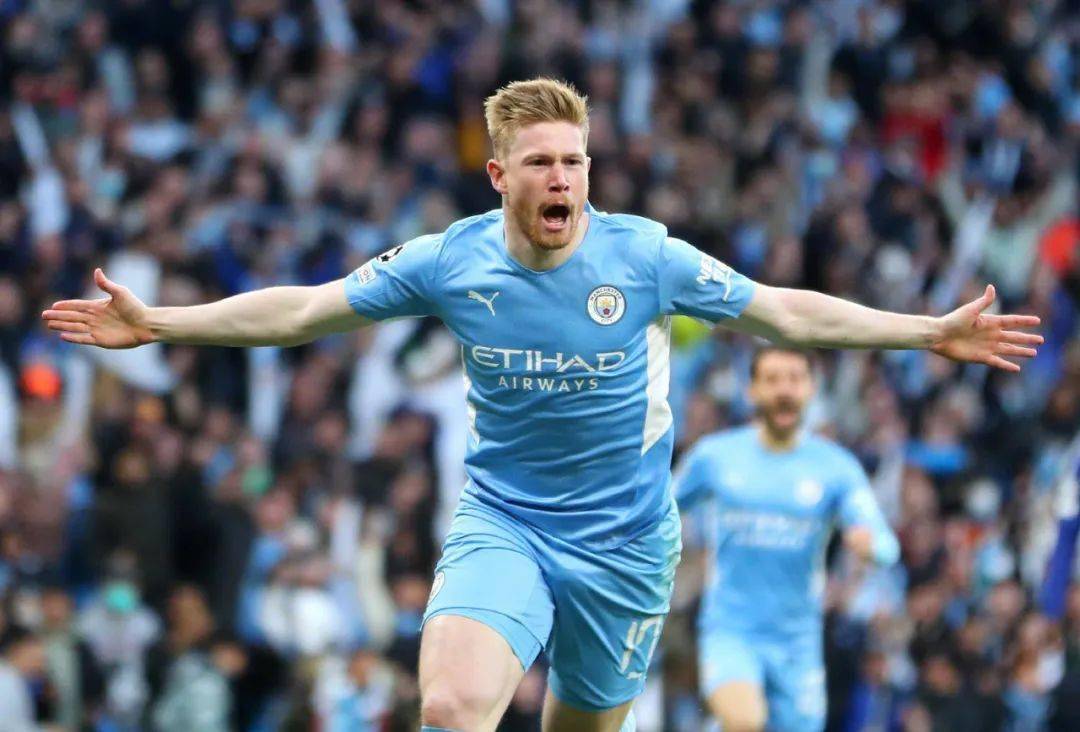 路易斯-迪亚斯本赛季德甲3次单场传射，同期五大联赛并列第一（德甲本赛季路易斯-迪亚斯已3场完成传射，同期五大联赛并列第一）